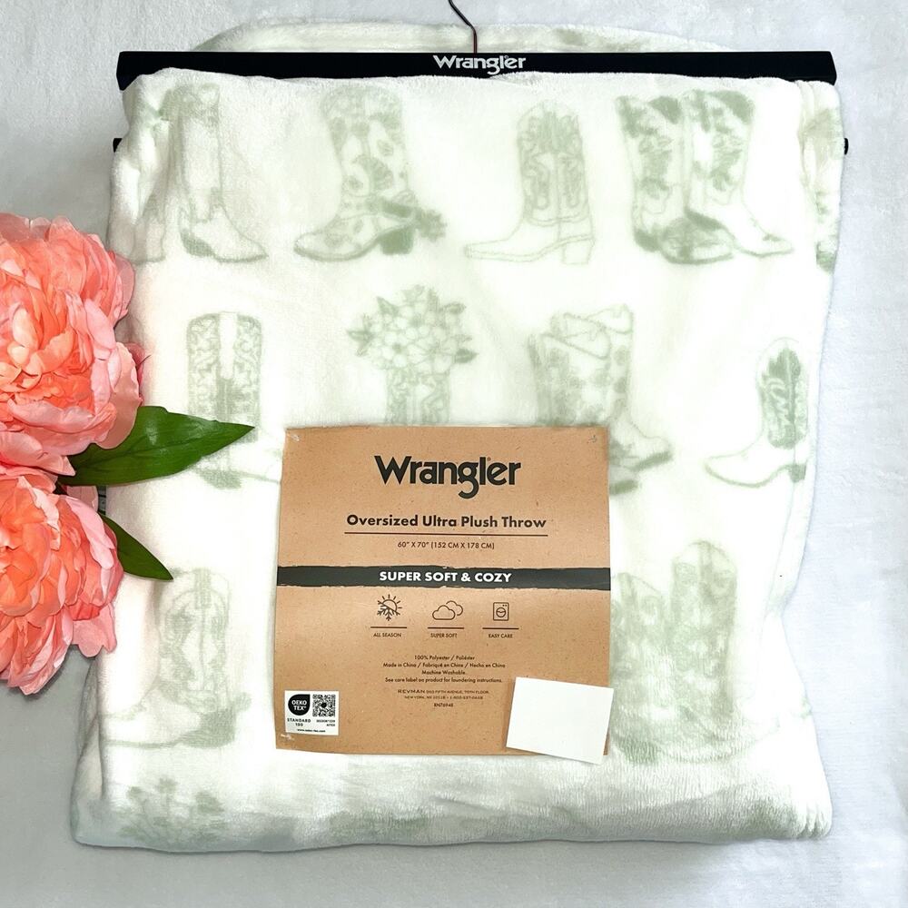 NEW Wrangler Oversized Ultra Plush Throw Blanket - Green White Farmhouse Western